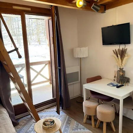 Avec Coin Nuit En Mezzanine La Foux D'allos